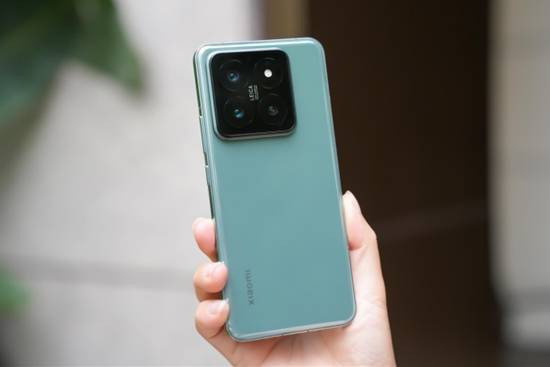小米14 Pro电池免费增肥，老旗舰满血复活