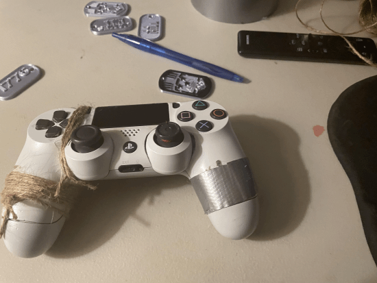 战损手柄晒图，玩家直呼越战老兵