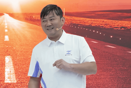 张雪机车首次联动游戏：9月25日《和平精英》海岛可骑820RR