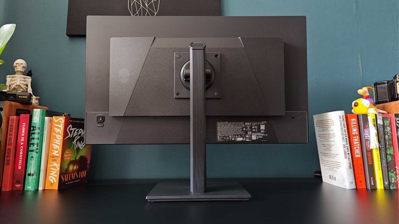Alienware AW2726DM 评测：349 美元 QD-OLED 显示器，削减配件换低价