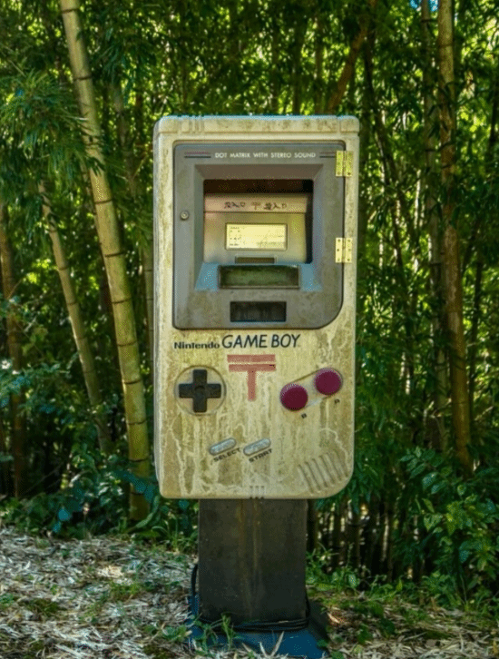 深山藏宝：巨型Game Boy邮箱成回忆