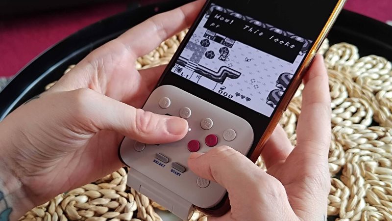想在手机上玩 Game Boy？FlipPad 与 Pocket Taco 怎么选